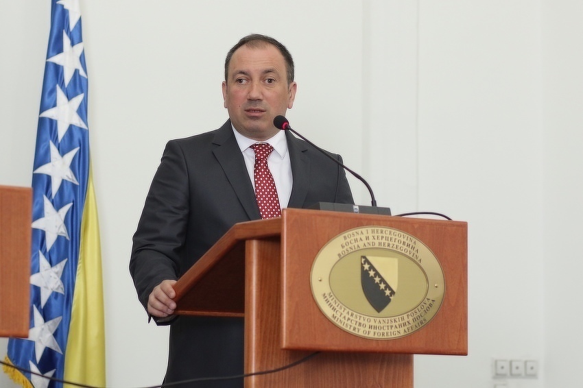 SNSD: Nakon izbora Crnadak i PDP idu u političku penziju