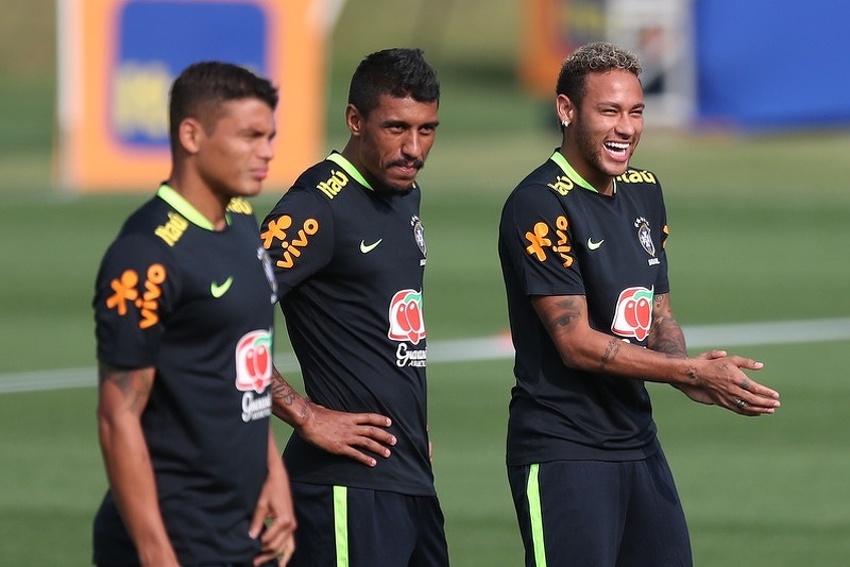 Thiago Silva, Paulinho i Neymar (Foto: EPA-EFE)