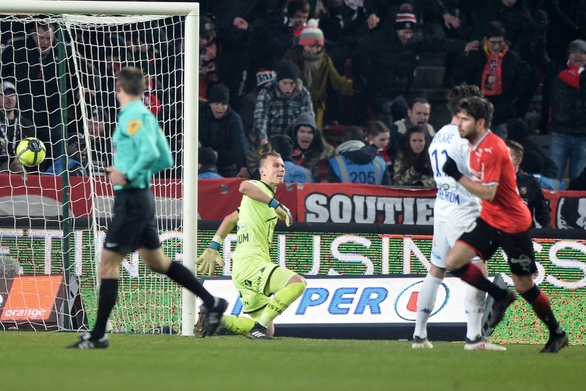 Prcić postiže pogodak za 2:0 protiv Troyesa (Foto: AFP)