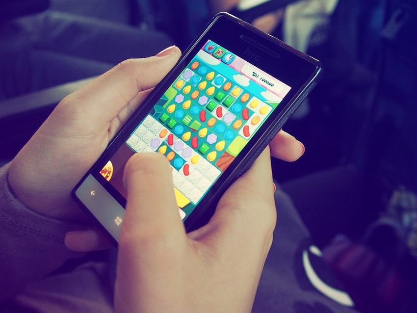 Bivši menadžer otkrio: Facebook je krao podatke korisnicima koji su igrali Candy Crush