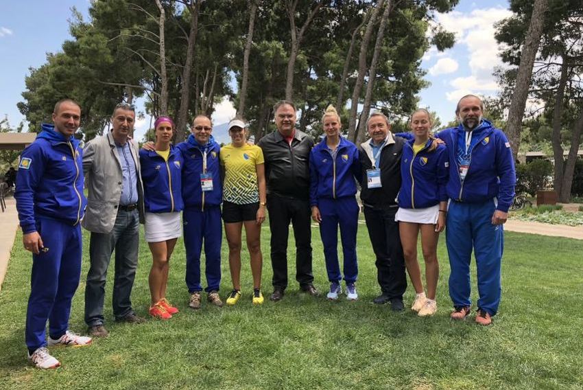 Mladen Ivanić sa našim teniserkama i delegacijom TS BiH