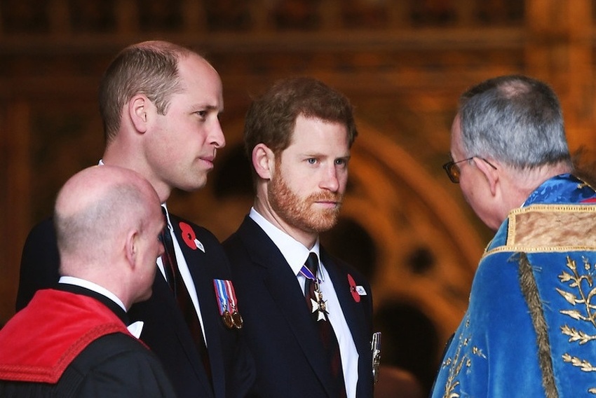 Princ William će biti vjenčani kum bratu Harryju