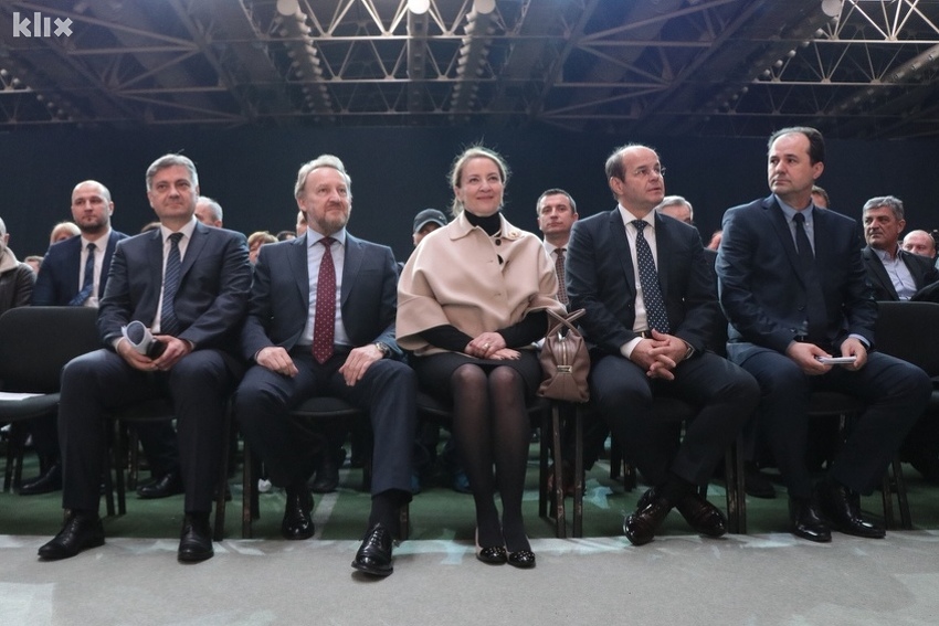 SDA Äe za Älana PredsjedniÅ¡tva predložiti Denisa ZvizdiÄa, Sebija IzetbegoviÄ 2019. preuzima stranku
