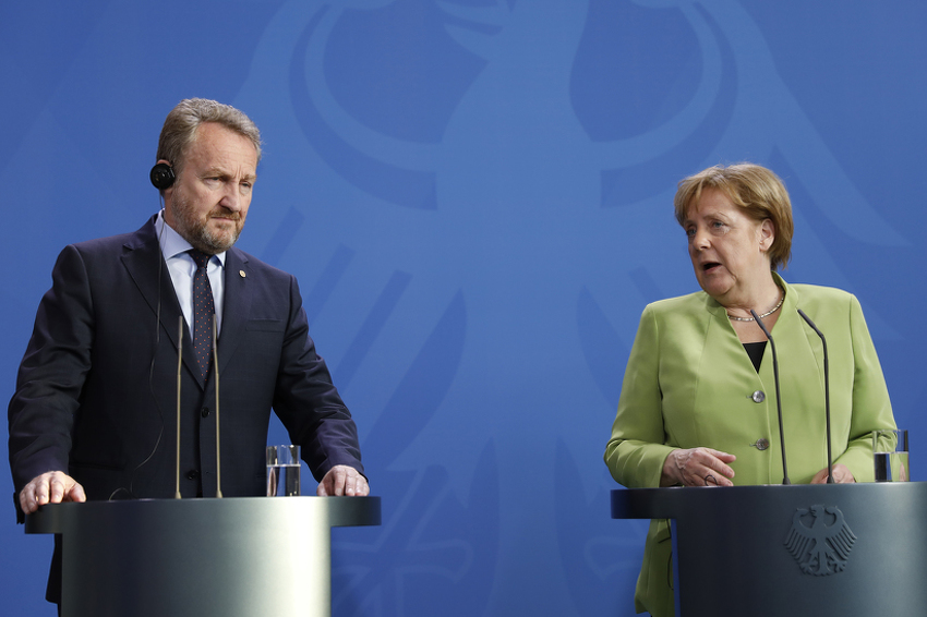 Bakir Izetbegović i Angela Merkel (Foto: AFP)