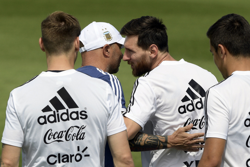 Jorge Sampaoli i Lionel Messi (Foto: AFP)