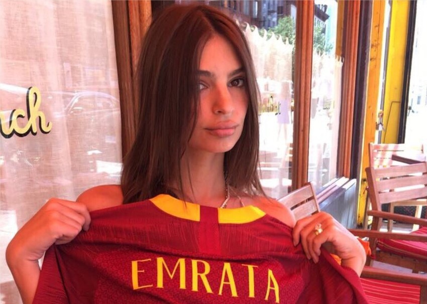 Emily Ratajkowski "krunisana" za kraljicu Rima