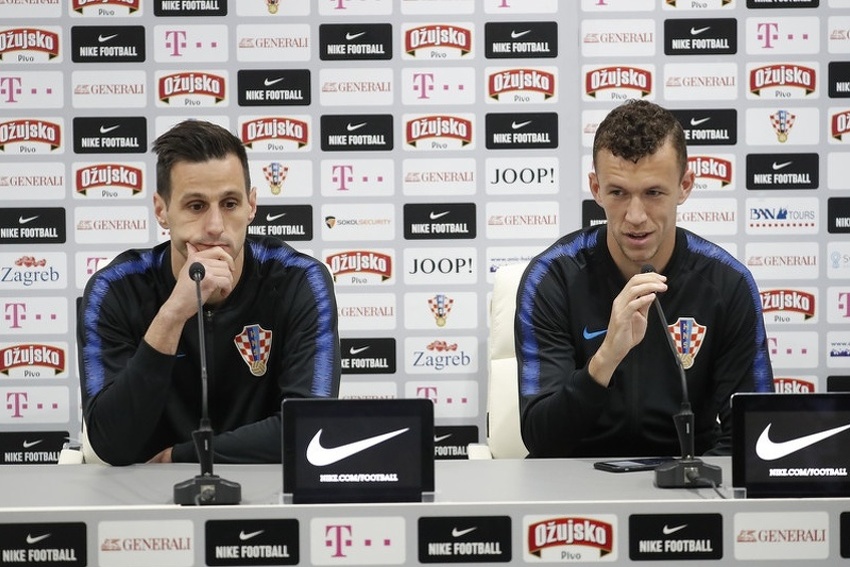 Nikola Kalinić i Ivan Perišić (Foto: EPA-EFE)