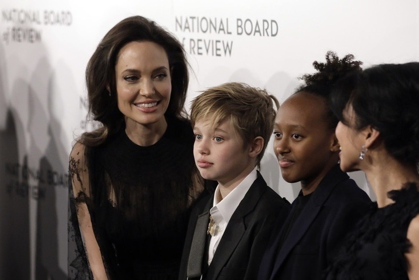 Angelina Jolie i Brad Pitt spore se u vezi sa plaćanjem alimentacije
