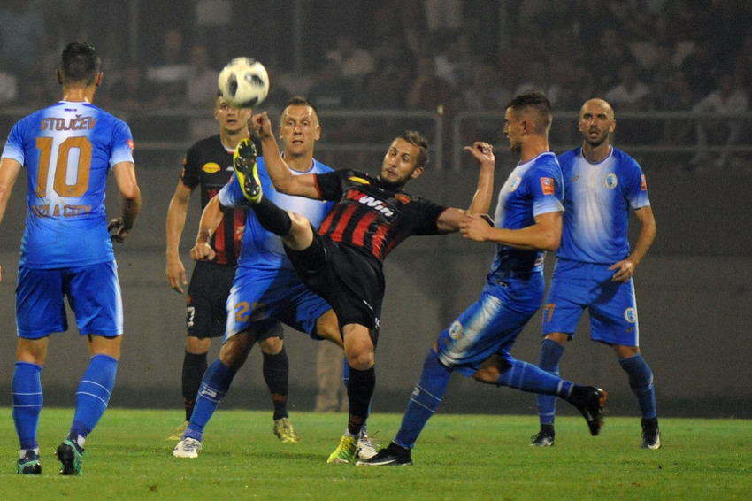 Sloboda sa igračem manje pobijedila Tuzla City u prvom tuzlanskom