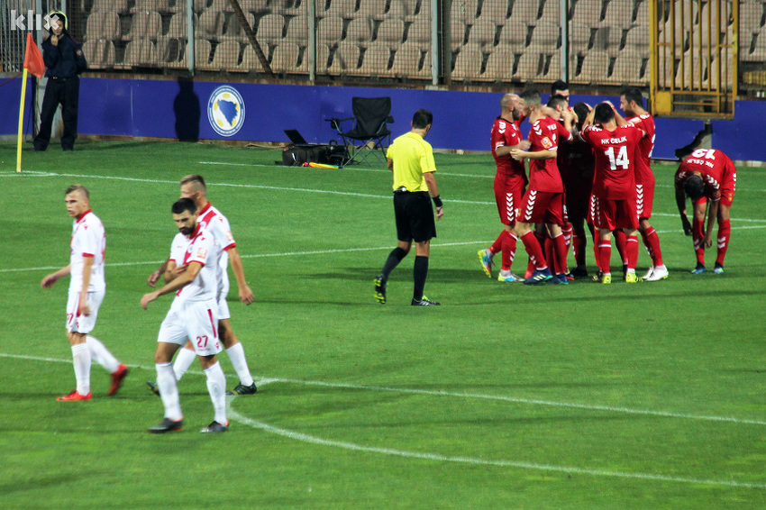 Igrači Čelika slave pobjednički pogodak (Foto: E. M./Klix.ba)