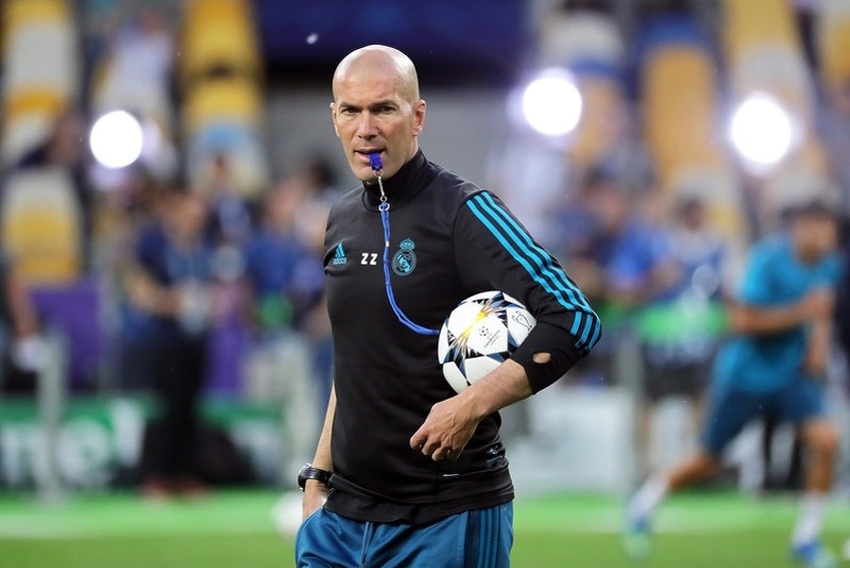 Zidane prvi favorit za trenera Manchester Uniteda ukoliko Mourinho dobije otkaz