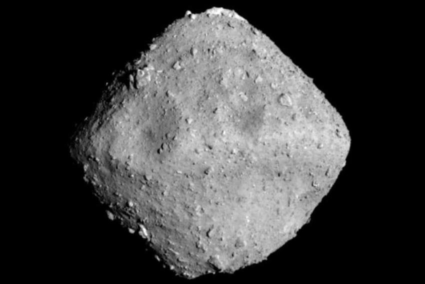 Japanci čekaju potvrdu historijskog slijetanja na asteroid
