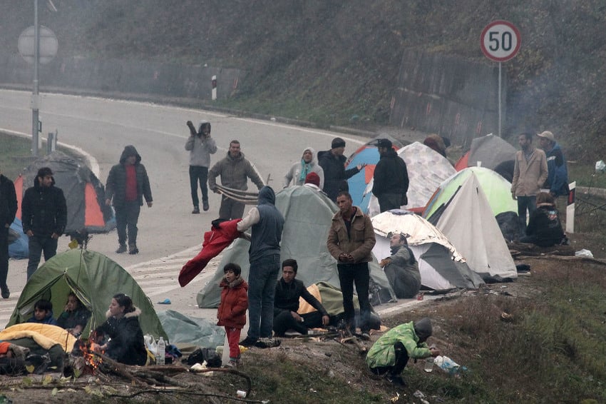 Migranti na GP Maljevac (Foto: E. M./Klix.ba)