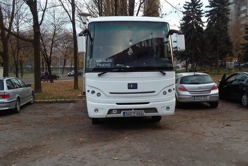 Minibus za omladinske selekcije (Foto: NK Čelik)