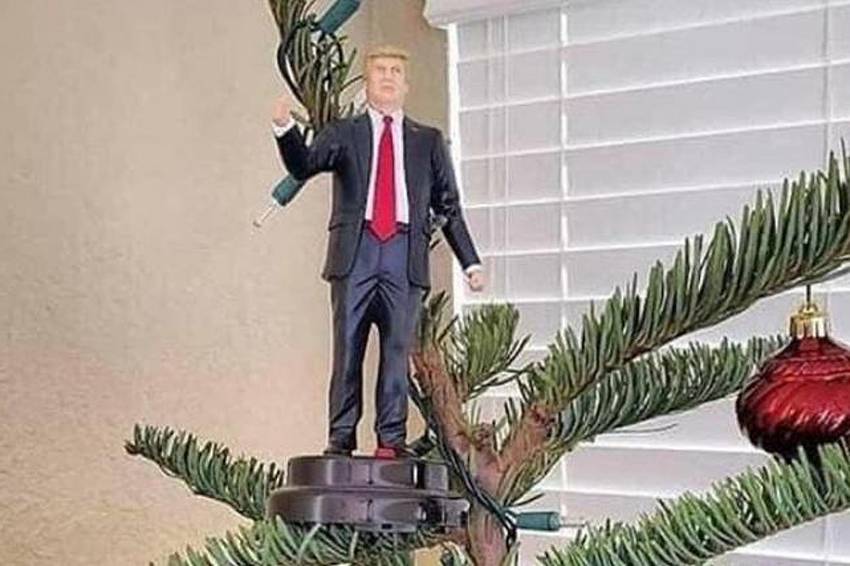 Donald Trump Jr. stavio svog oca na vrh božiÄnog drvceta