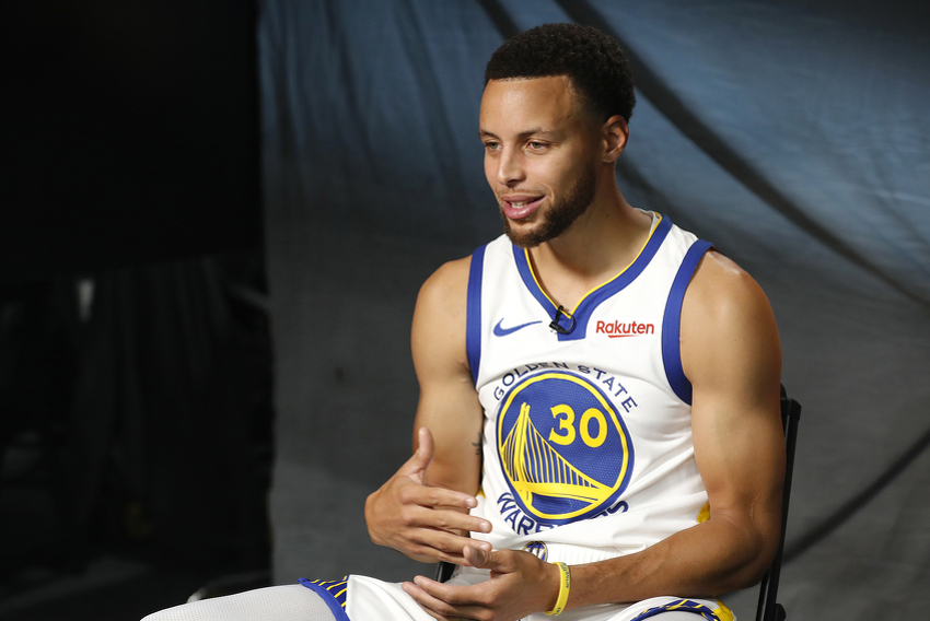 Steph Curry ne vjeruje da su ljudi kroÄili na Mjesec