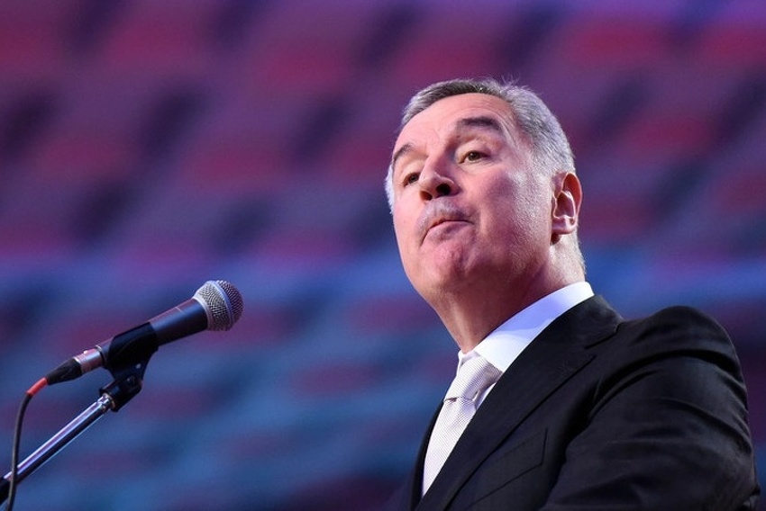 Milo Đukanović Srbija posljednjih godina zaoštrava odnose sa susjedima