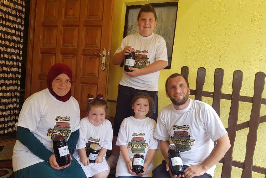 Mustafa Alajmović je pomagao supruzi i drugima, a sada je i njemu potrebna pomoć