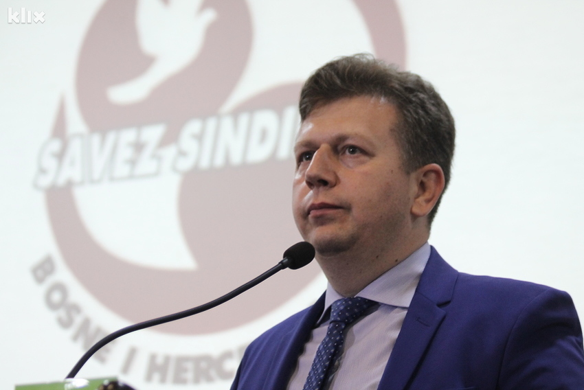 Selvedin Šatorović nije upisan u registar kao predsjednik Saveza sindikata