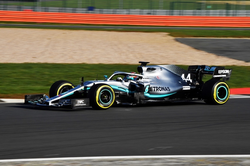 Lewis Hamilton u novom bolidu Mercedesa (Foto: AFP)