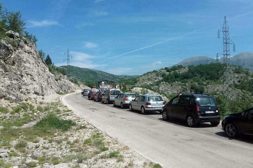 Granični prijelaz Sitnica sa crnogorske strane