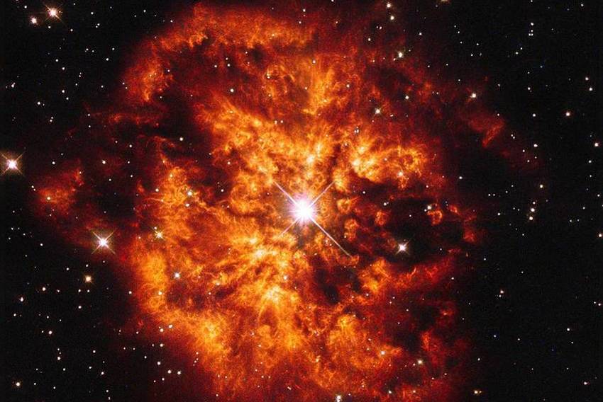 Zvijezda Hen 2-427 (Foto: NASA)
