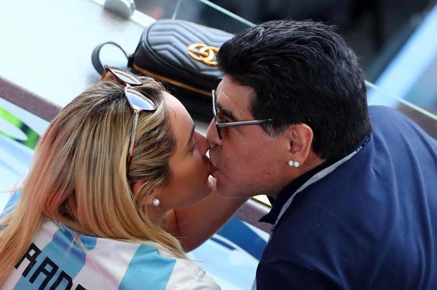 Diego Maradona i Rocio Oliva: Rastali se u decembru (Foto: Twitter)