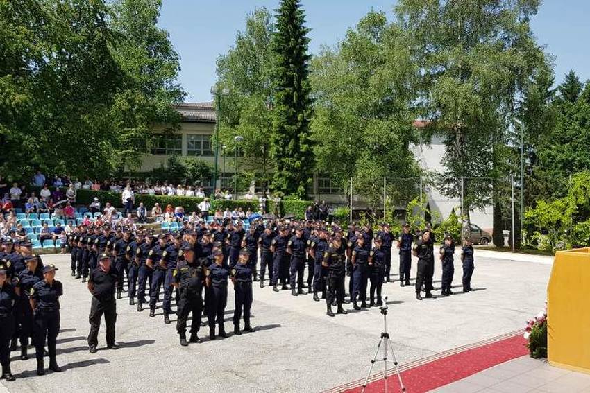 Na Policijskoj akademiji Sarajevo promovisano 186 novih policajaca