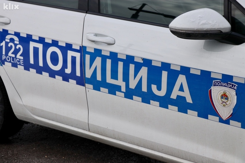 Pijani 32-godišnjak uništavao mezarja u Zvorniku