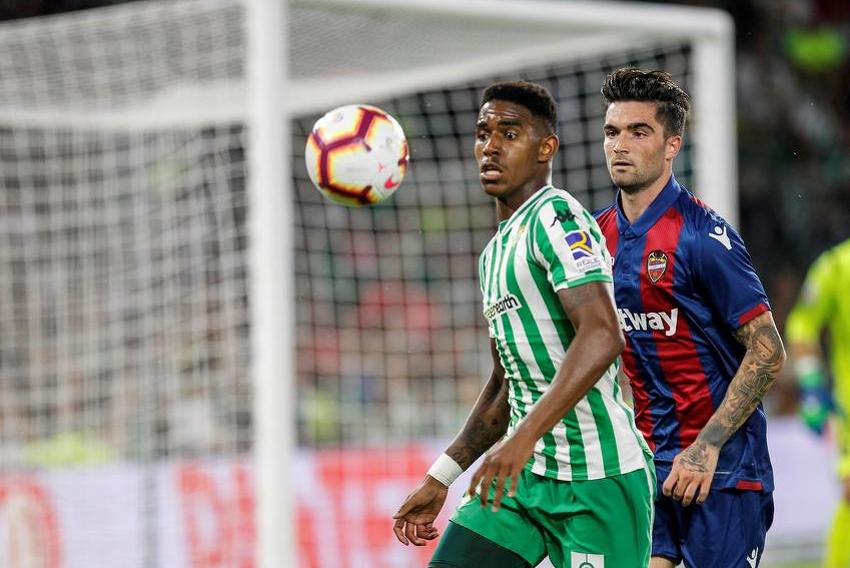 Junior Firpo (Foto: EPA-EFE)