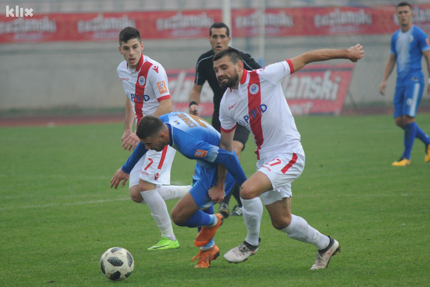Detalj s prošlosezonske utakmice između Tuzle i Zrinjskog (Foto: Arhiv/Klix.ba)