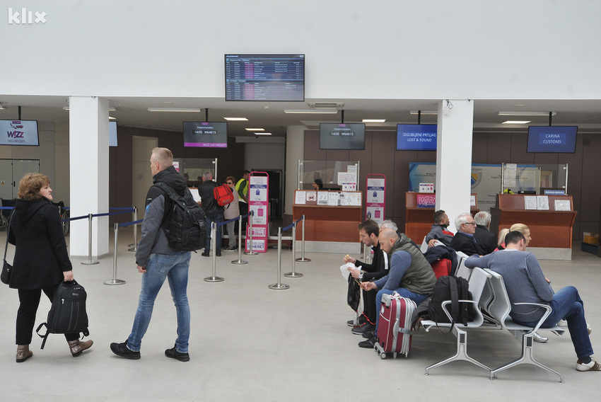 Putnički terminal Međunarodnog aerodroma u Tuzli (Foto: Arhiv/Klix.ba)