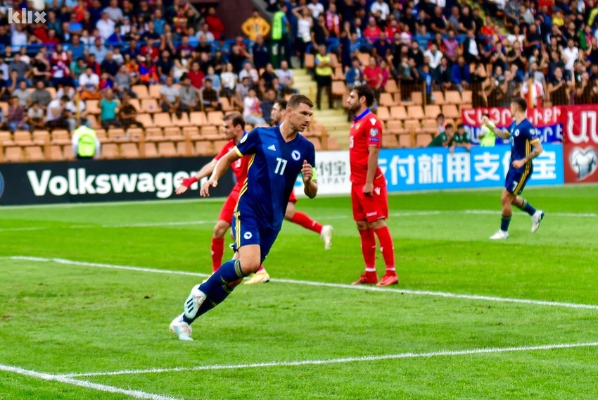 Edin Džeko na utakmici protiv Armenije (Foto: D. S./Klix.ba)