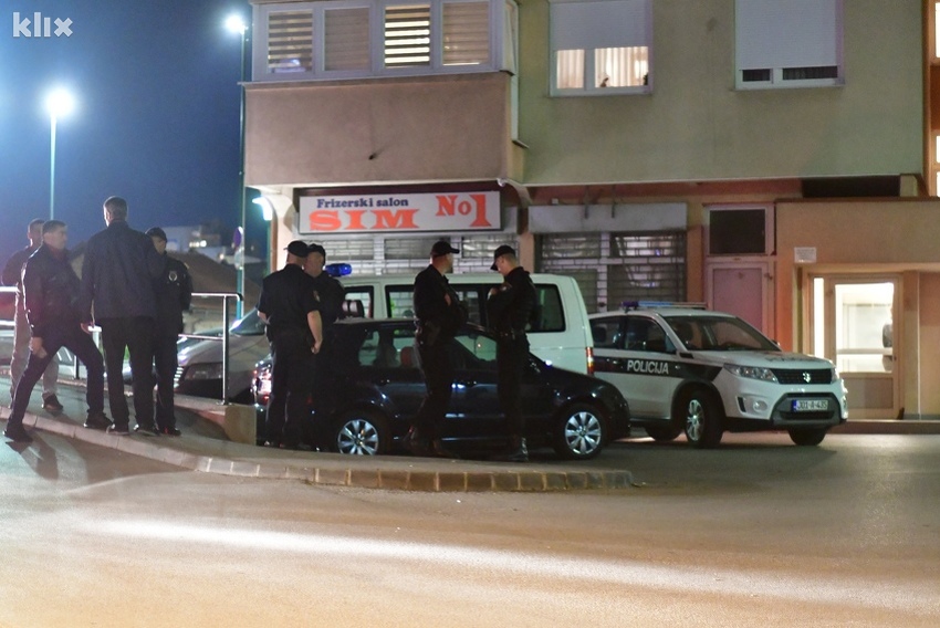 Policija na mjestu uviđaja (Foto: D. S./Klix.ba)