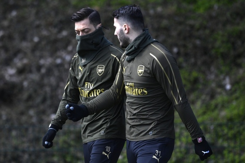 Mesut Ozil i Sead Kolašinac (Foto: EPA-EFE)