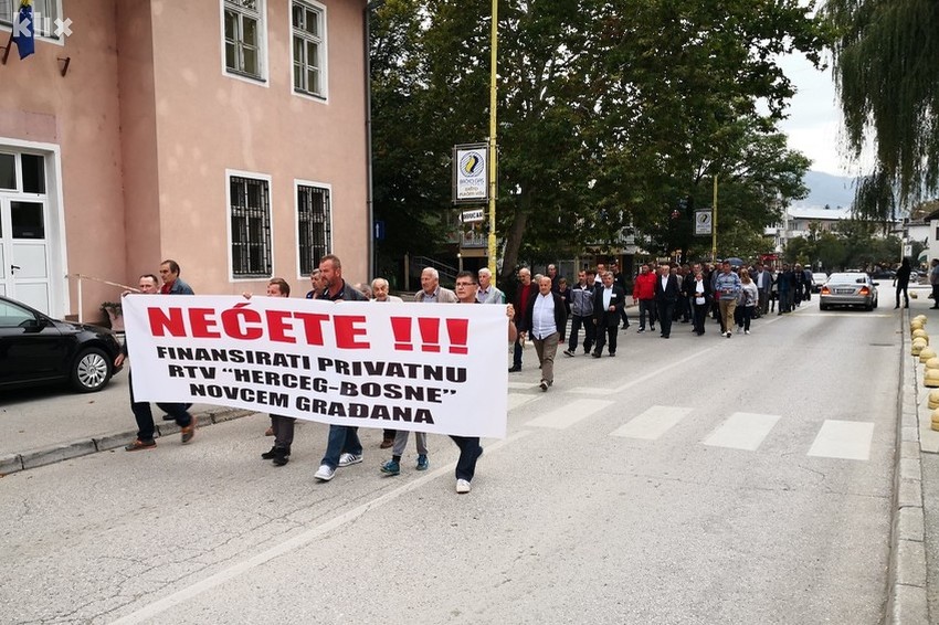 Detalj s protesta u Žepču u septembru (Foto: Klix.ba)