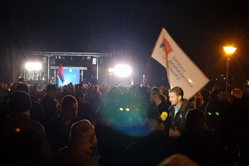 Dodik, Cvijanović, Radojičić i Čavić među demonstrantima (Foto: RTRS)