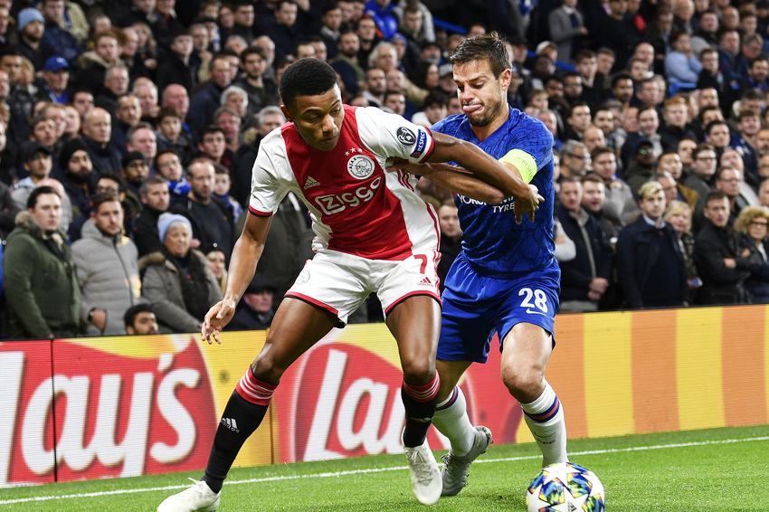 David Neres u duelu Lige prvaka protiv Chelseaja (Foto: EPA-EFE)