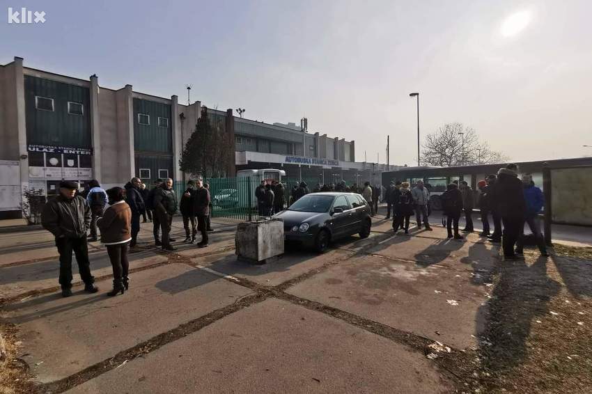 Ministar poručio: Policija neće ići na iznemogle radnike Zenicatransa