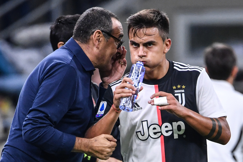 Sarri i Dybala (Foto: AFP)