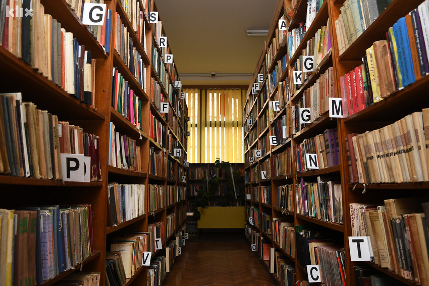 Biblioteka u Zenici (Foto: E. M./Klix.ba)