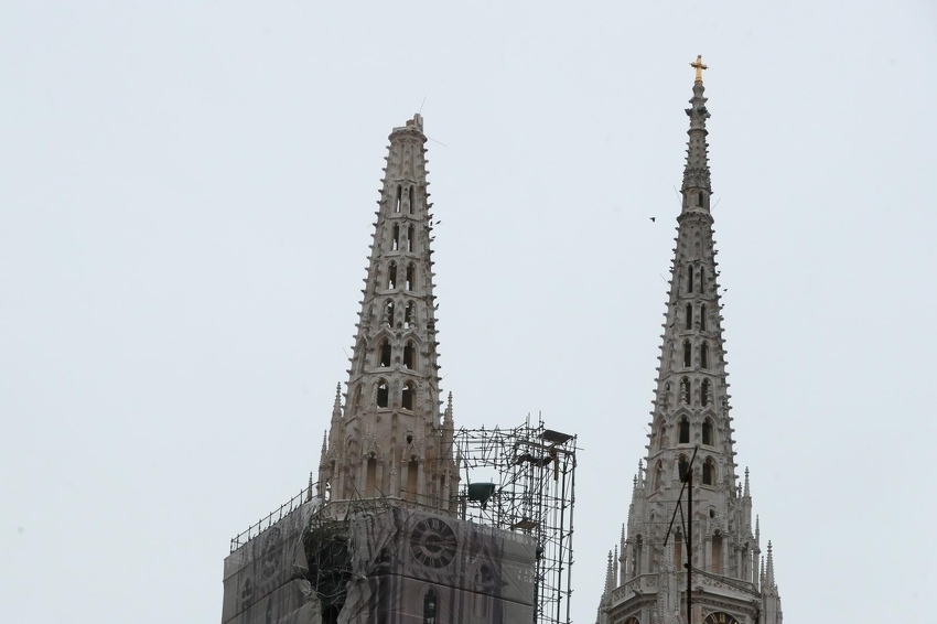 Slikovni rezultat za oštećena katedrala u zagrebu