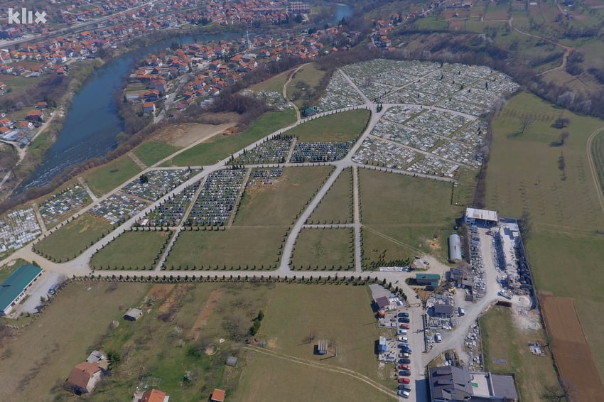 Gradsko groblje Prašnice (Foto: E. M./Klix.ba)