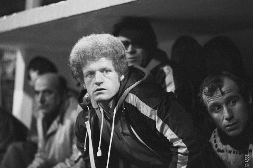 Saint-Etienne : l'ex-entraîneur des Verts Robert Herbin hospitalisé dans un état grave - Le Parisien Saint-Etienne : l'ex-entraîneur des Verts Robert Herbin hospitalisé dans un état grave - Le Parisien