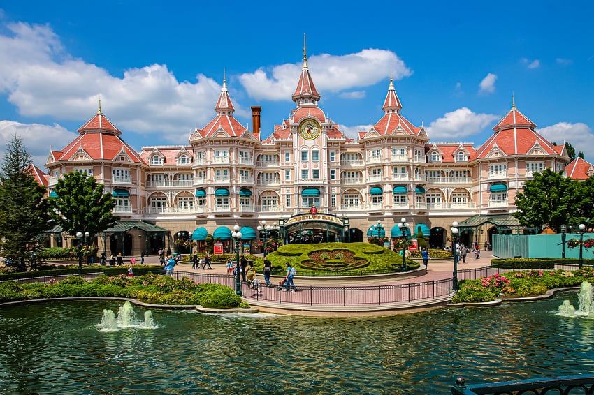 Disneyland u Parizu (Ilustracija: Shutterstock)