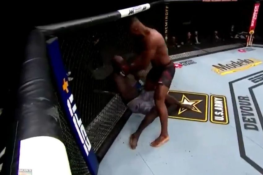 Foto: Screenshot (Ngannou - Rozenstruik)