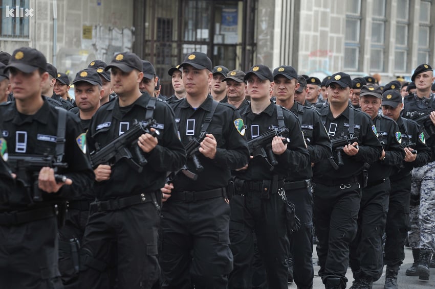 Tuzlanski policajci (Foto: Arhiv/Klix.ba)