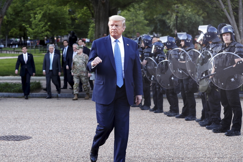 Donald Trump zaprijetio vojskom kako bi prekinuo nerede u SAD-u