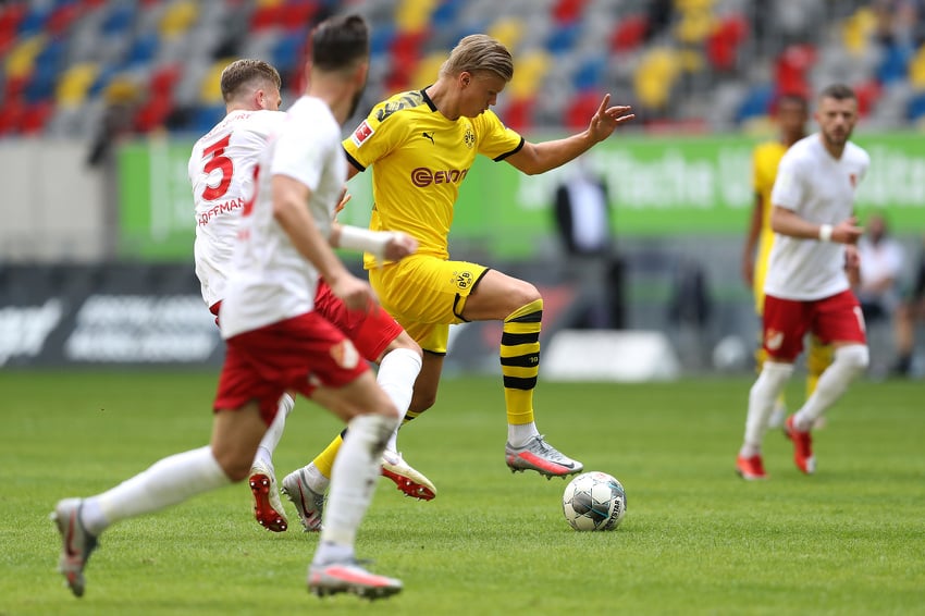 Borussia slavila u Dusseldorfu (Foto: EPA-EFE)