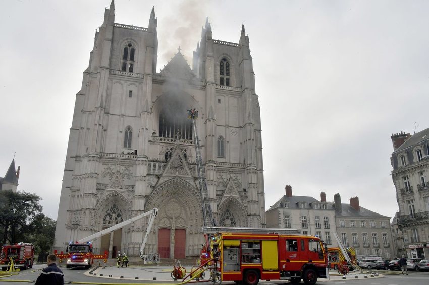 Katedrala u Nantesu (Foto: EPA-EFE)